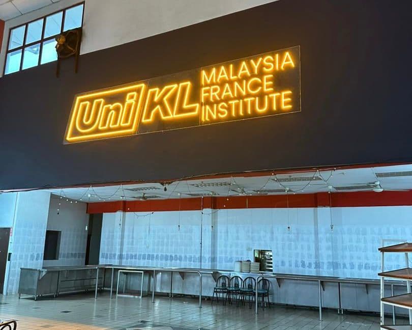 Uni KL Big Size Led Neon Sign