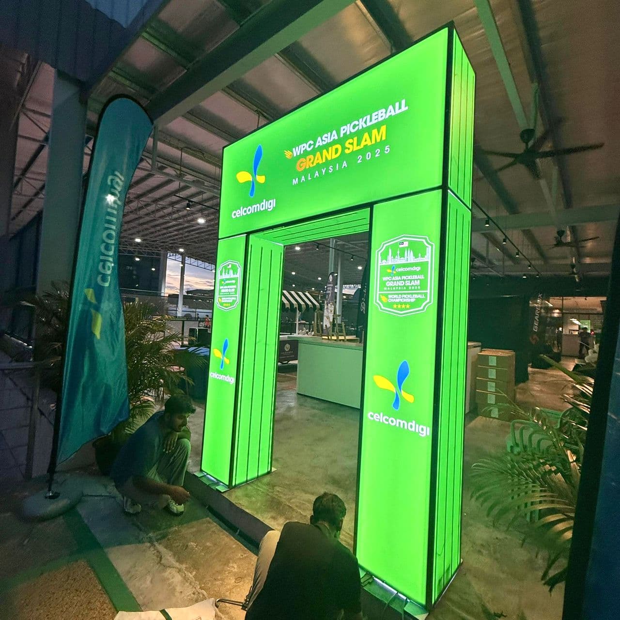 CelcomDigi Milo Metal Arch