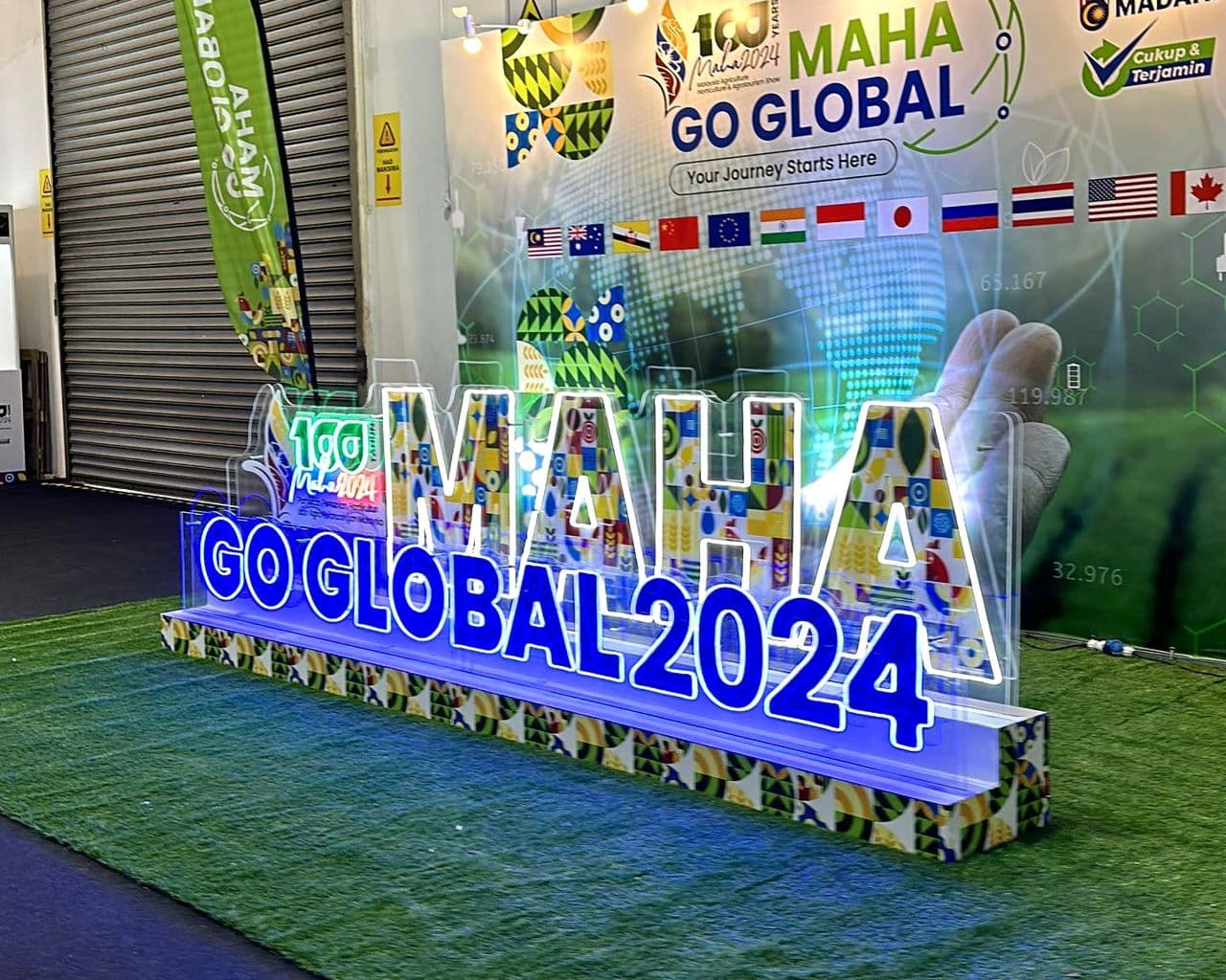 Maha Event Stand Type Sign